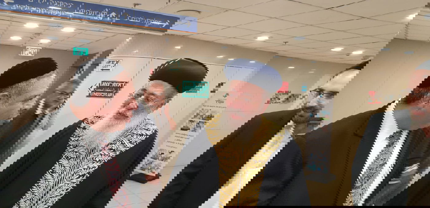 הגר"ש עמאר סייר בבית החולים והביע את התפעלותו