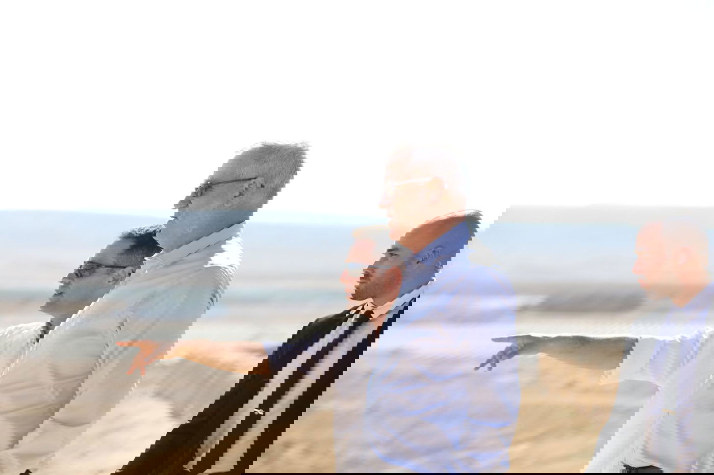 בני גנץ במהלך הסיור, הבוקר