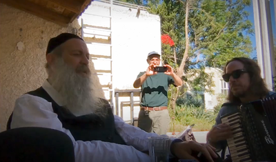 שולי רנד מרגש בשירו הנוגע של עדי רן • צפו