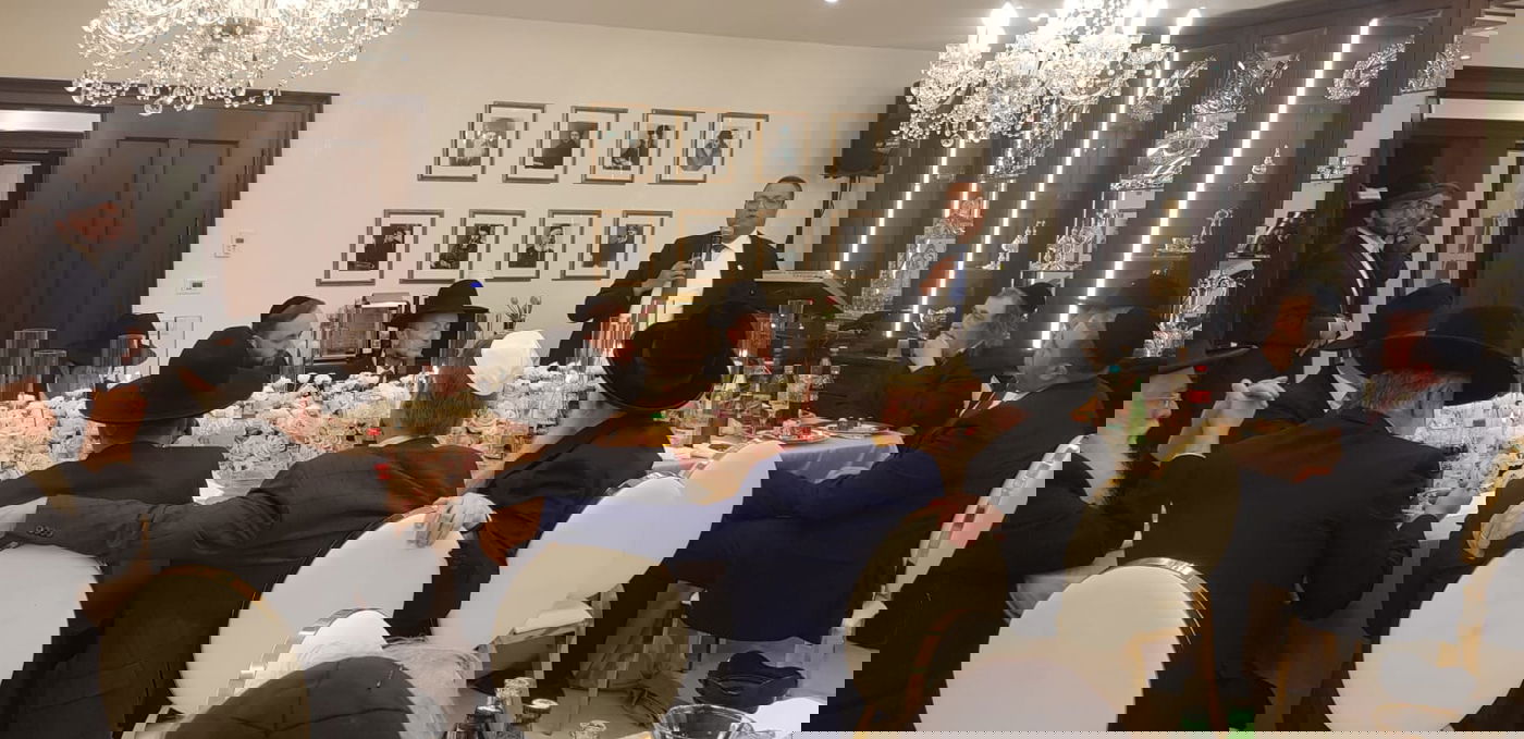 החגיגה של אטיאס אצל הנגיד