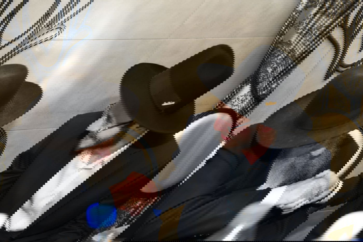 תיעוד: אירוסי נכדת ראש ישיבת סלבודקא, הגאון רבי דב לנדו