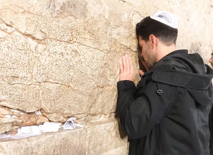תיעוד: 'גדליה' התפלל בכותל המערבי