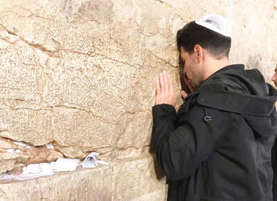 תיעוד: 'גדליה' התפלל בכותל המערבי