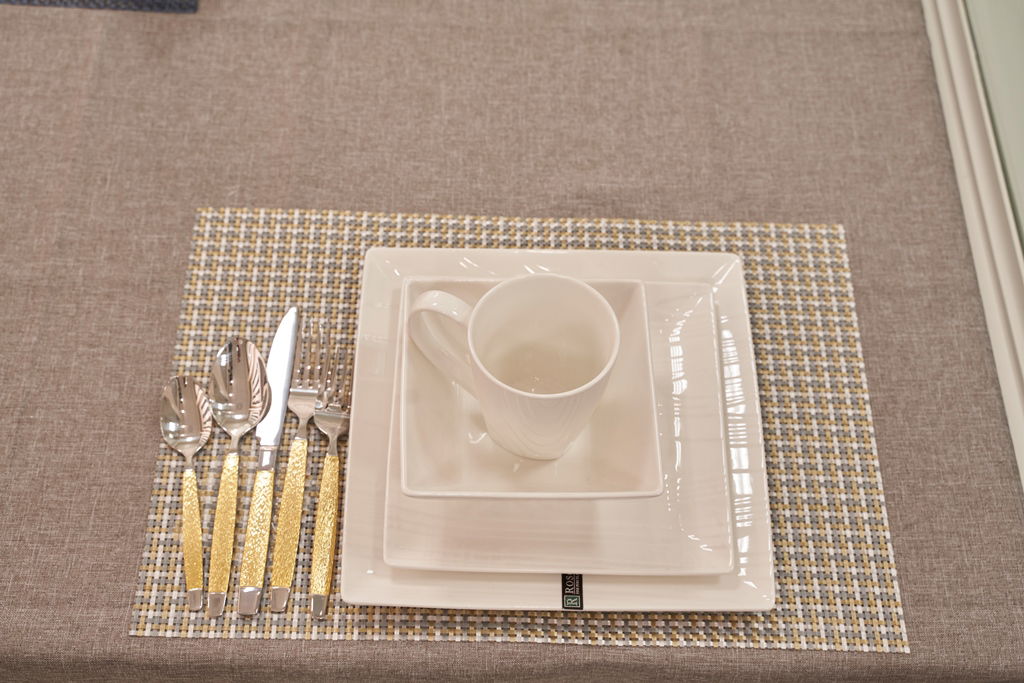 האדמו"ר מסאטמר קבע מזוזה ברשת שתוזיל עלויות החתונה