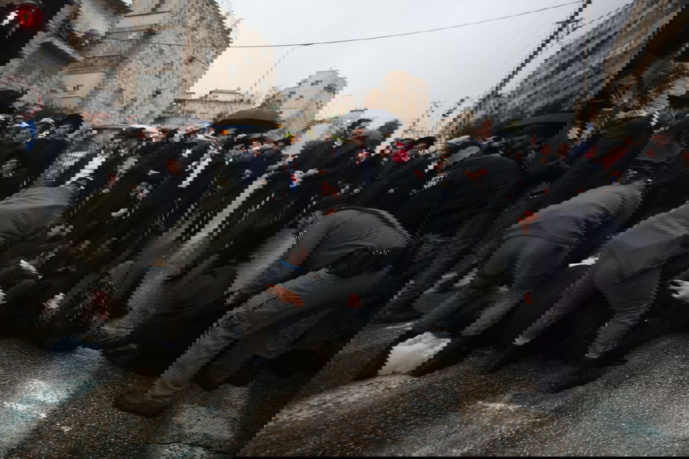 הפגנה סוערת בירושלים: אלימות ומעצרים