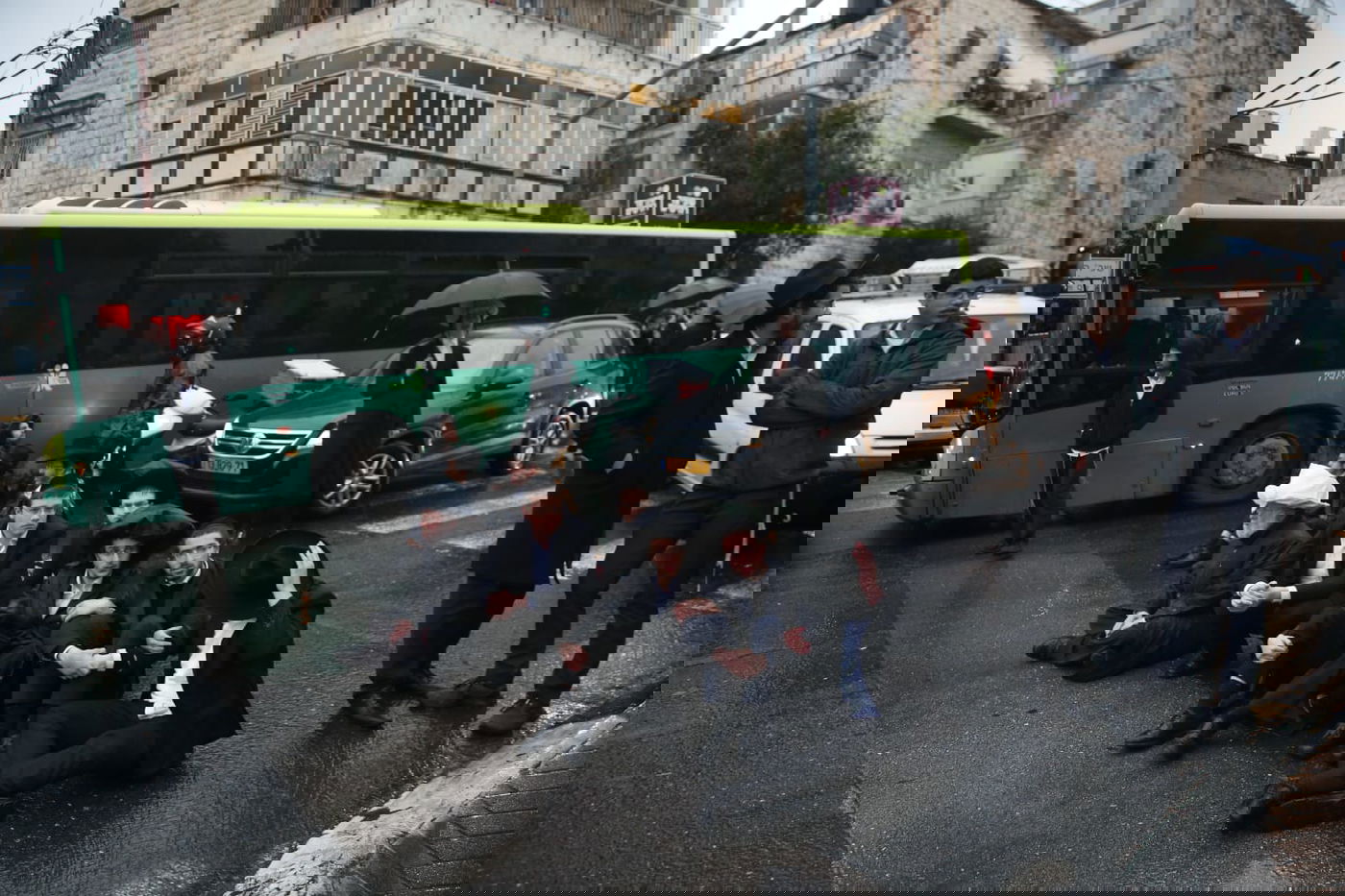 הפגנה סוערת בירושלים: אלימות ומעצרים