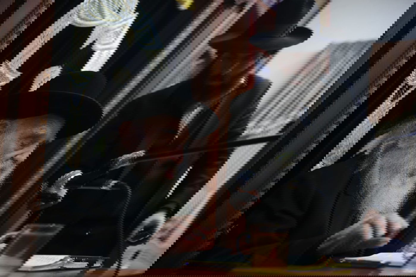 הגר"צ פרידמן בהפגנה: הגר"ש אויערבאך הורה להפגין