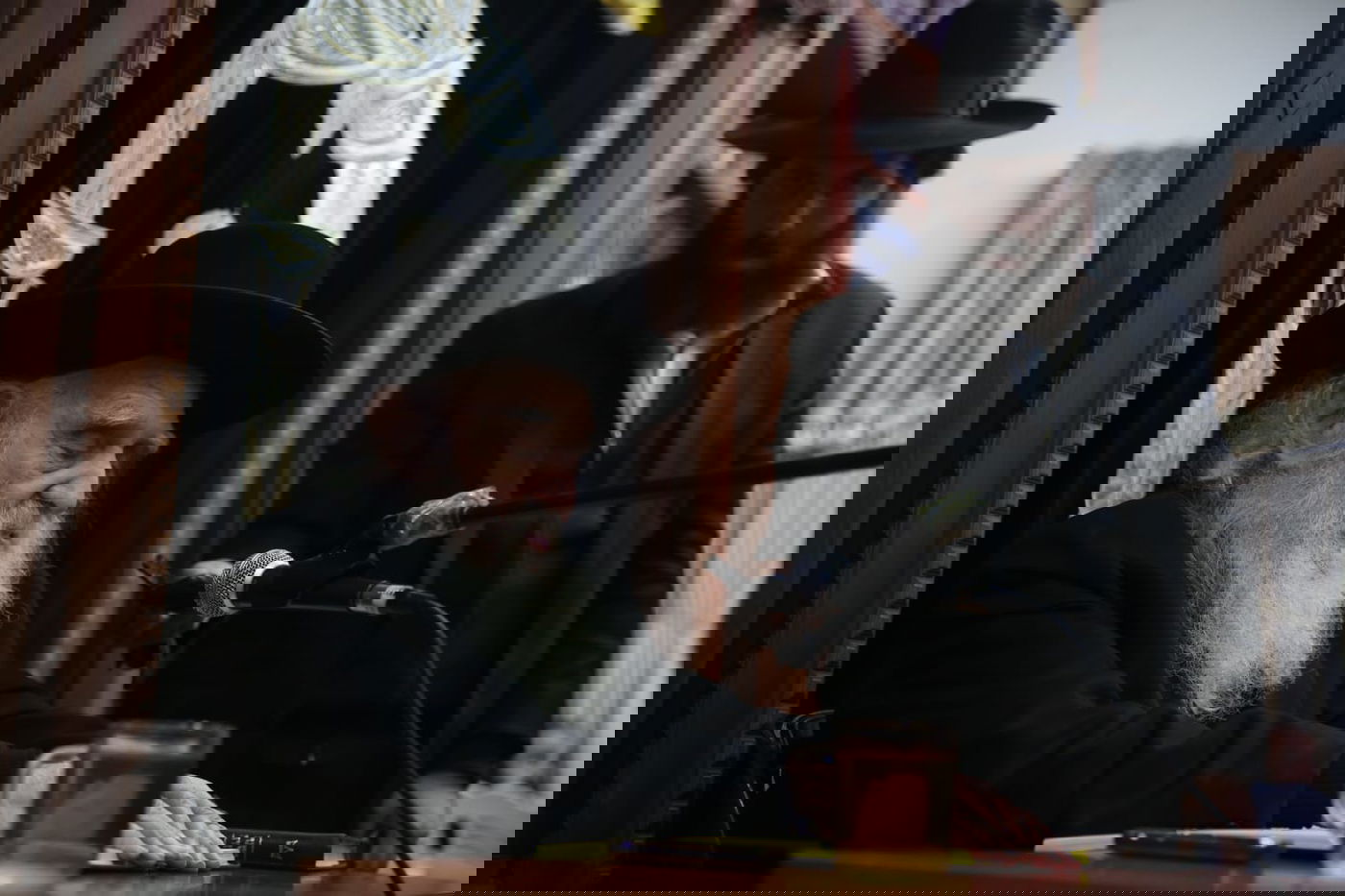 הגר"צ פרידמן בהפגנה: הגר"ש אויערבאך הורה להפגין