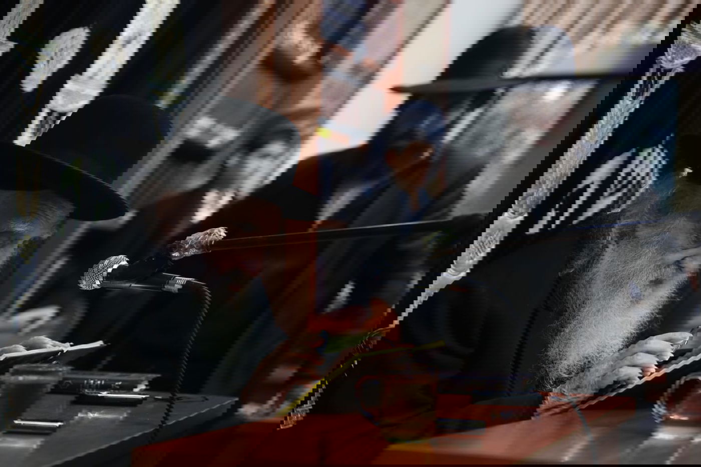 הגר"צ פרידמן בהפגנה: הגר"ש אויערבאך הורה להפגין