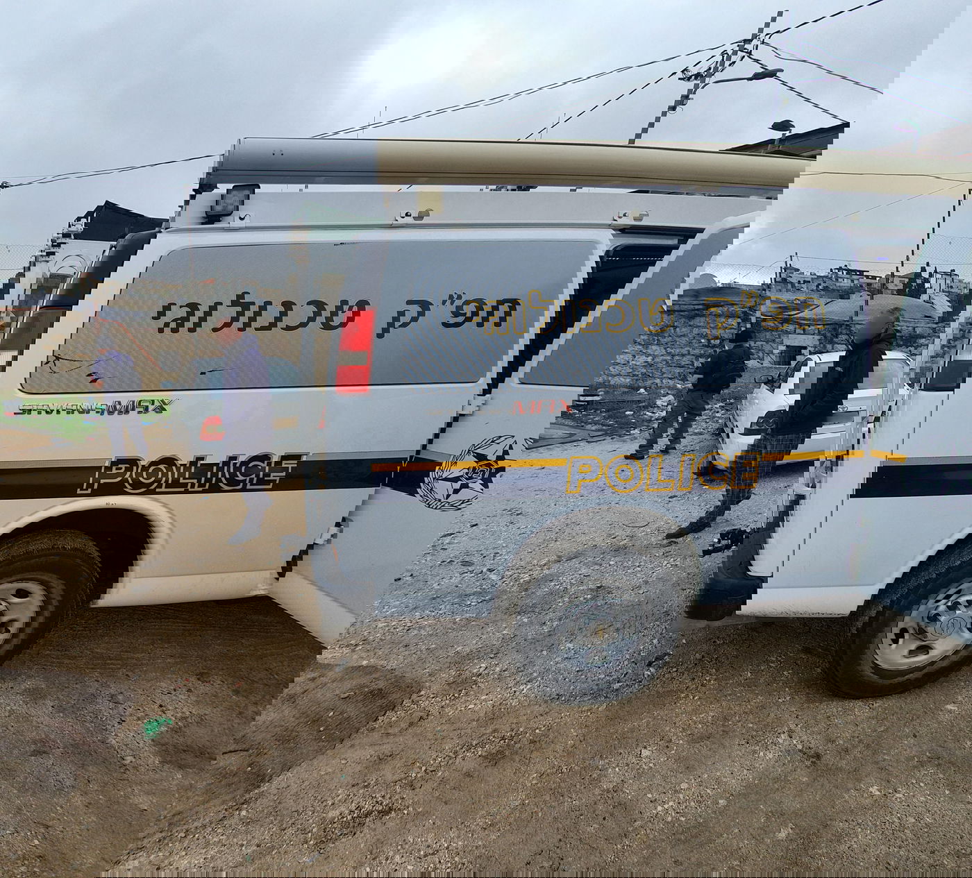 צמיגי עשרות רכבים נוקבו בשכונת שועפט. צפו