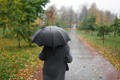 כך תבחרו את המטריה האידיאלית שתשמור עליכם יבשים