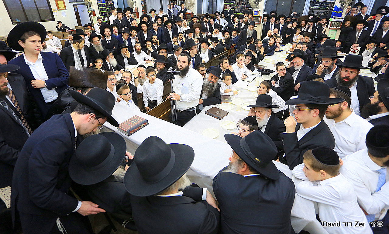 סיום מסכת אהלות בכולל. ארכיון