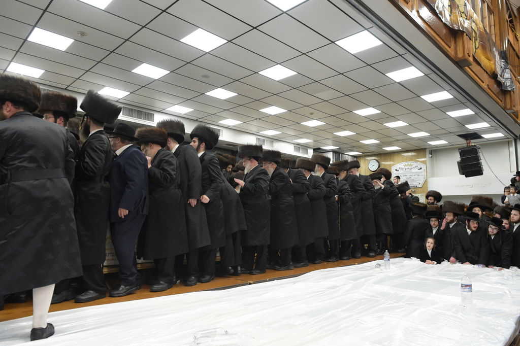 אלפים בשמחת החתונה לנכד האדמו"ר מסאטמר