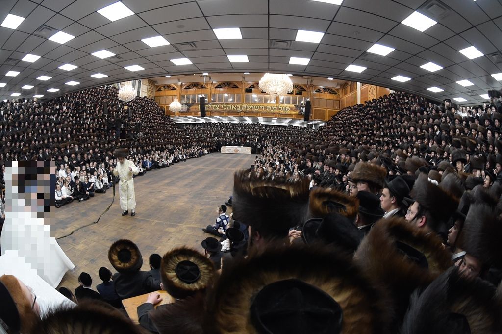 אלפים בשמחת החתונה לנכד האדמו"ר מסאטמר