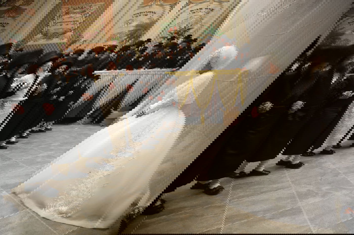 צפו: ה'מצווה טאנץ' לבת הרבי מפרמישלאן