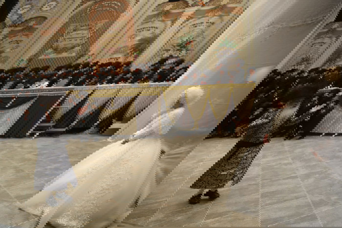 צפו: ה'מצווה טאנץ' לבת הרבי מפרמישלאן