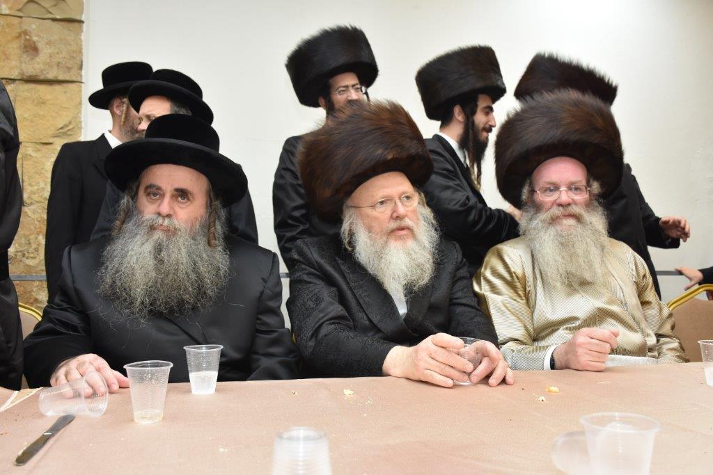 תיעוד: חתונת בן המשפיע הרב אהרן טויסיג עם בת האדמו"ר מלעלוב בראנוביץ