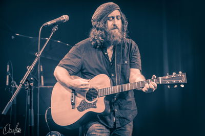 כשביני לנדאו שר וריגש "עד עלות השחר"