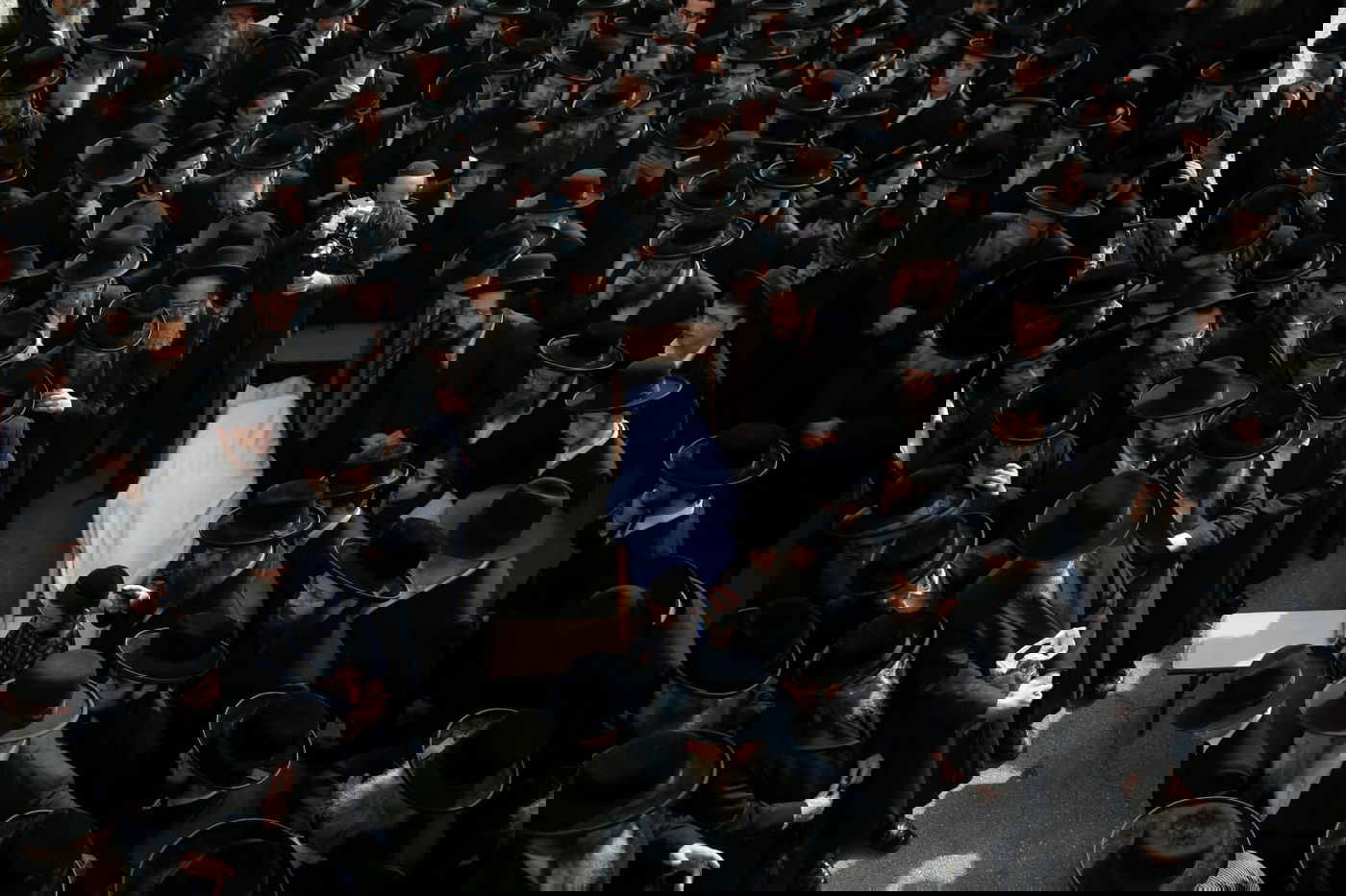 ירושלים: אלפים ליוו למנוחות את אשת הגאב"ד