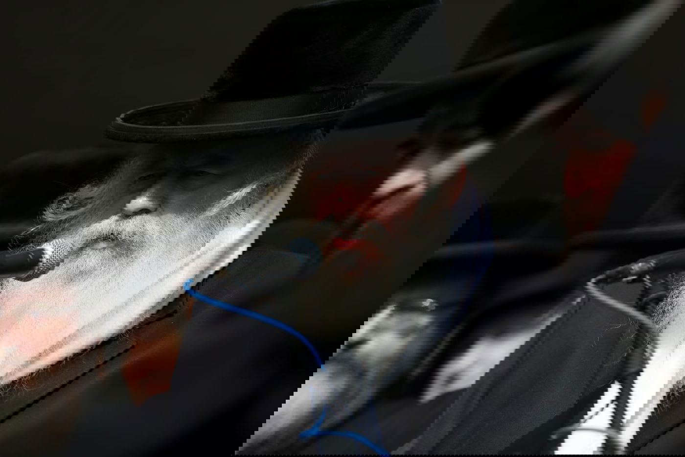 ירושלים: אלפים ליוו למנוחות את אשת הגאב"ד