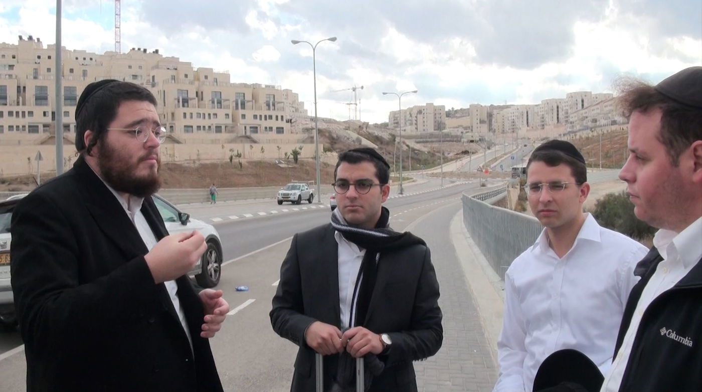 תחקיר "כיכר השבת" מתעד: כאוס תחבורתי לאלפי חרדים