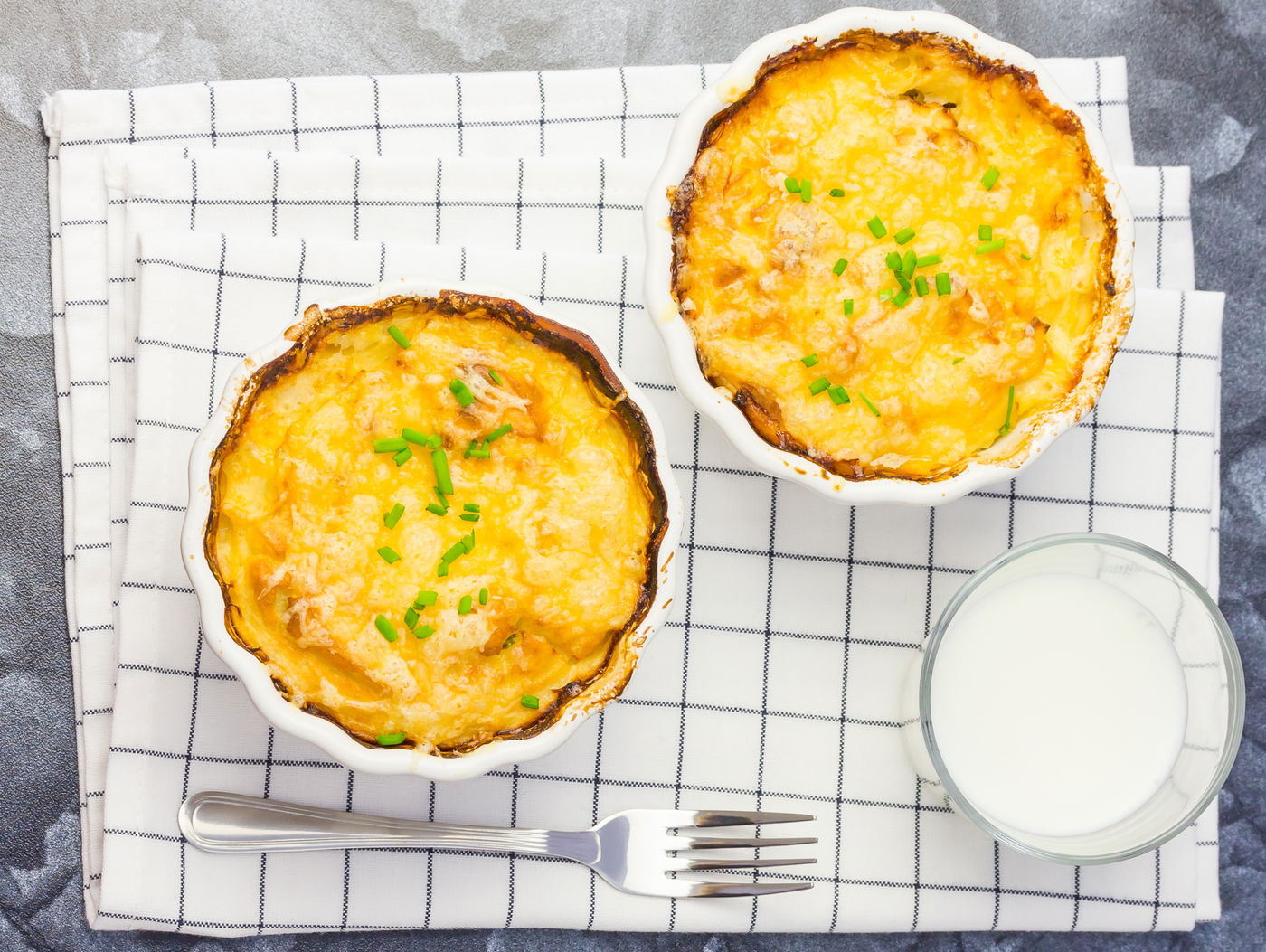 מאפים אישיים של פירה עם גבינות - פריכים וטעימים אש