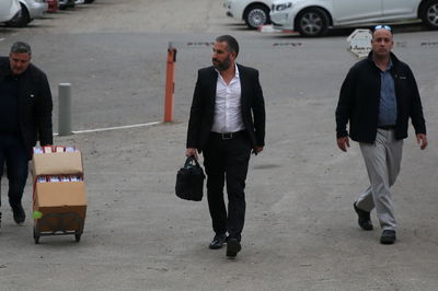 קובי, היום בדרכו לשימוע