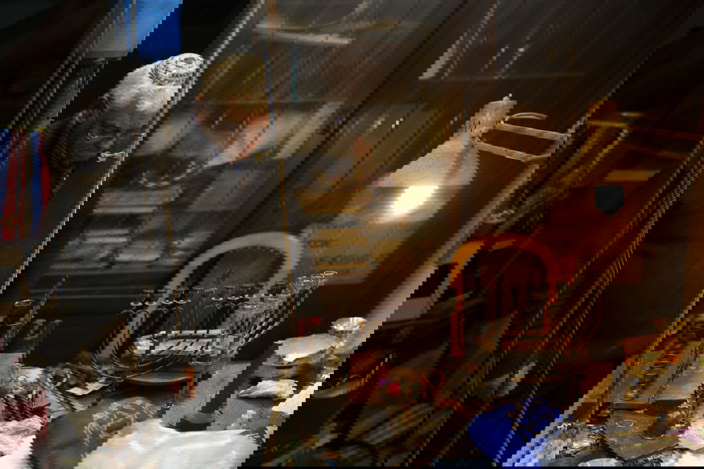 'מתקן החנוכיות' מנסה לעמוד בעומס העבודה