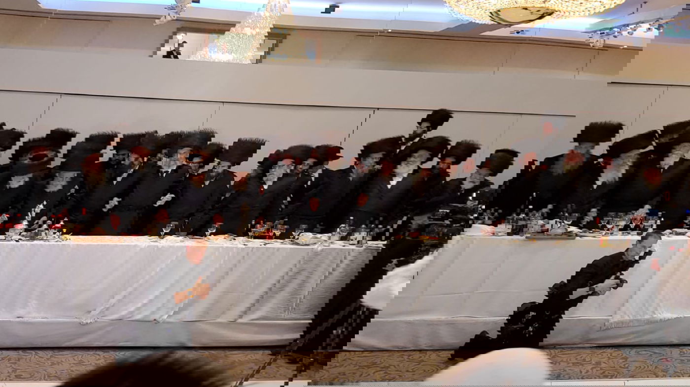 תיעוד: השבת של חסידי סאדיגורה עם הרבי בלונדון