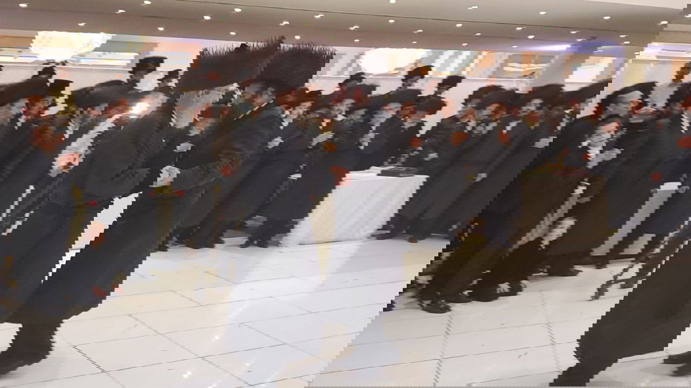 תיעוד: השבת של חסידי סאדיגורה עם הרבי בלונדון