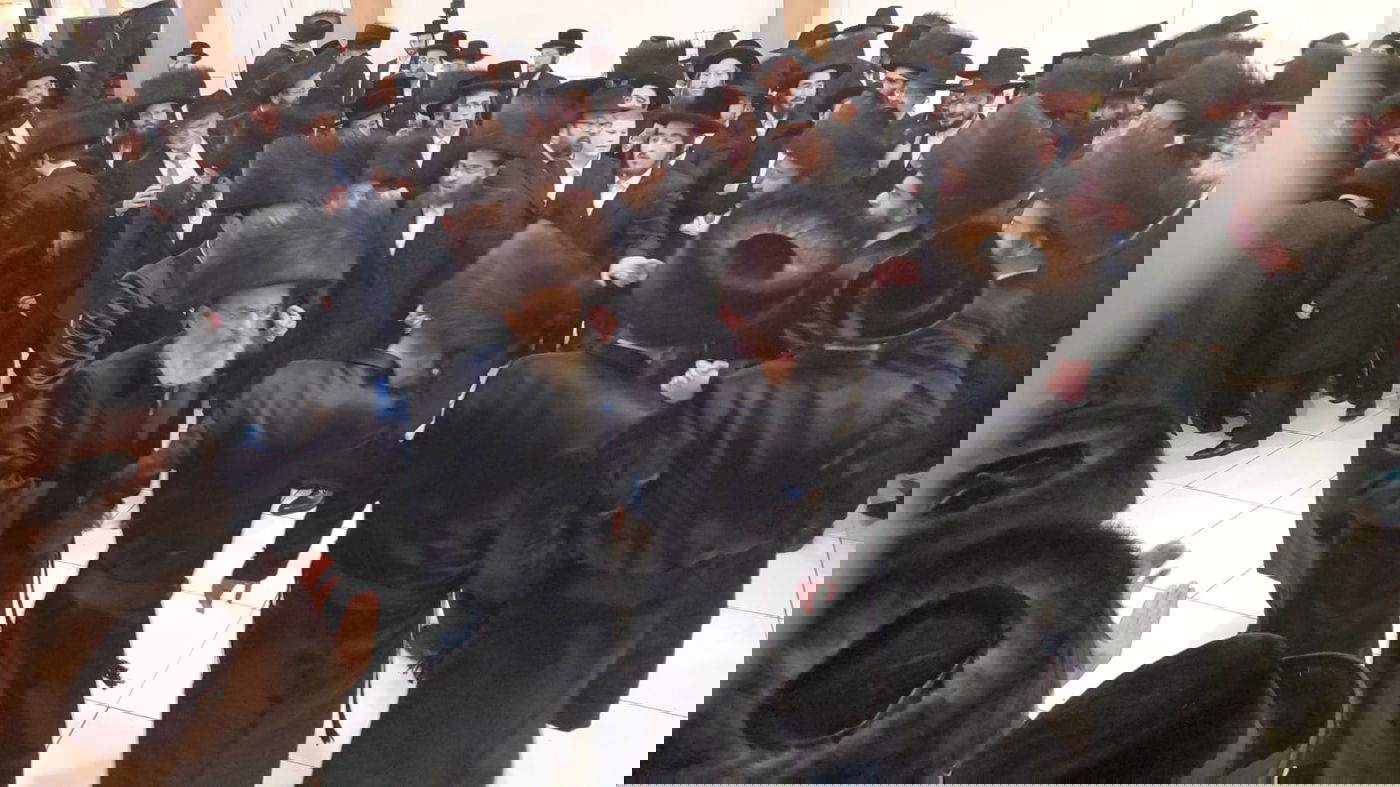 תיעוד: השבת של חסידי סאדיגורה עם הרבי בלונדון