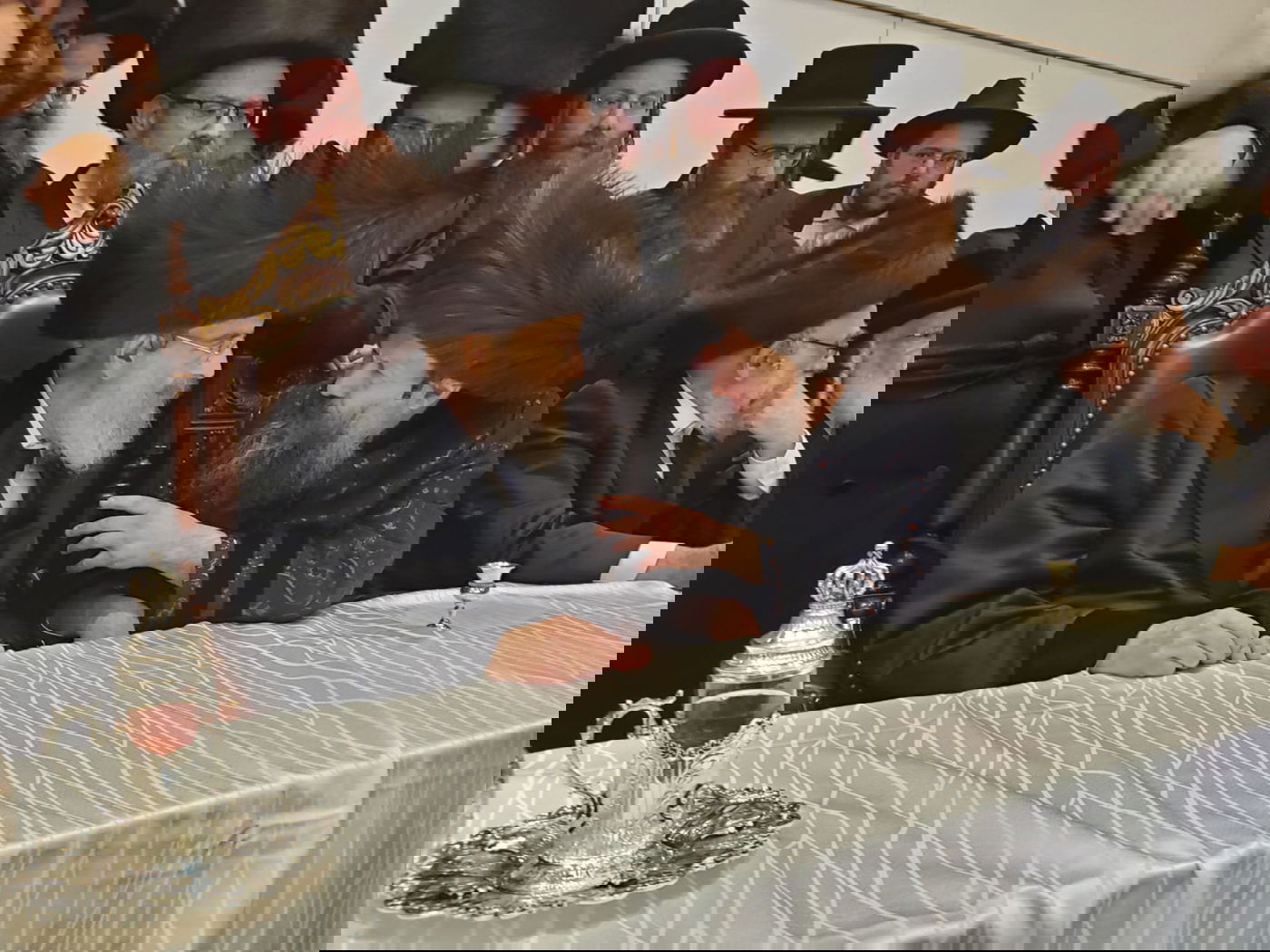 תיעוד: השבת של חסידי סאדיגורה עם הרבי בלונדון