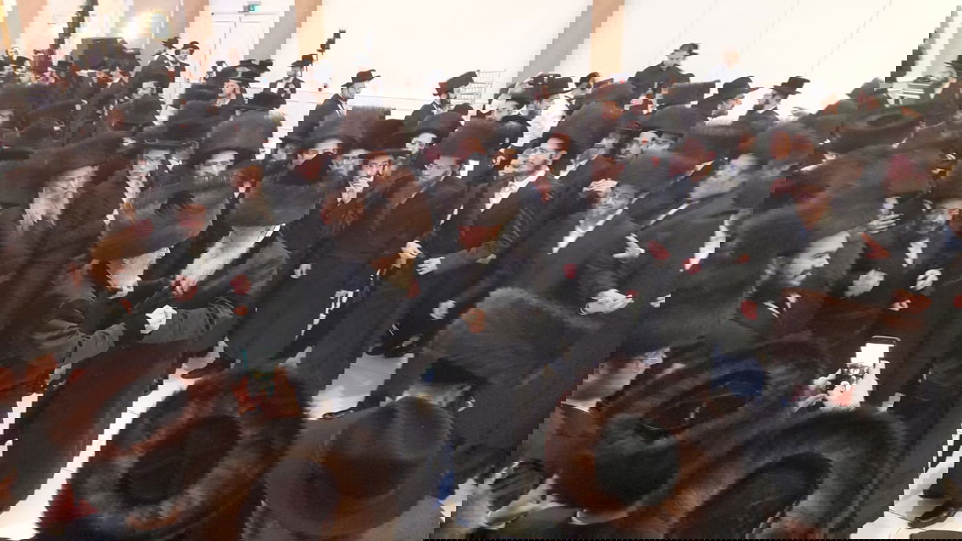 תיעוד: השבת של חסידי סאדיגורה עם הרבי בלונדון