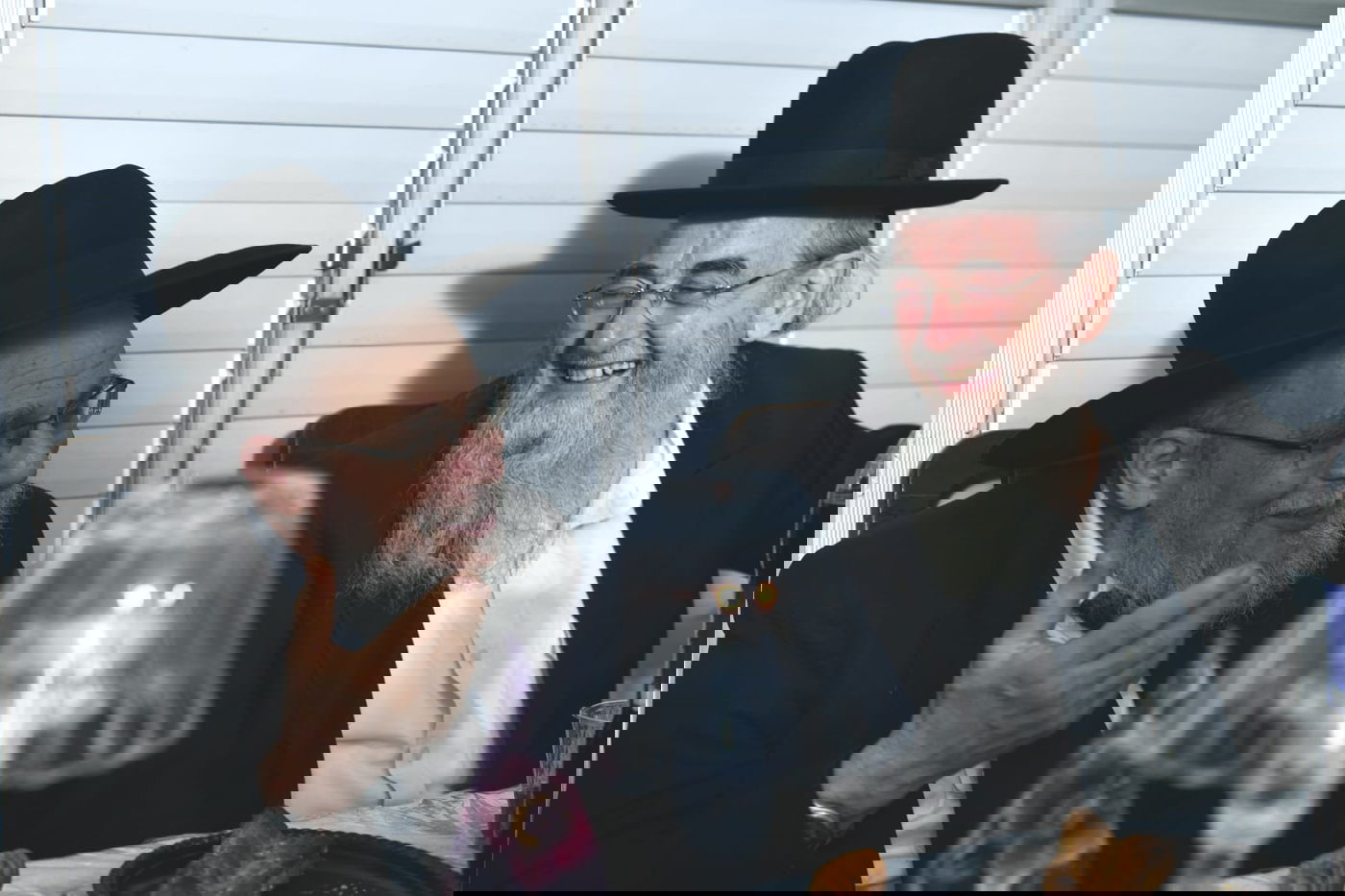 כך חגג ראש הישיבה, הגרי"ג אדלשטיין בר מצווה לנינו