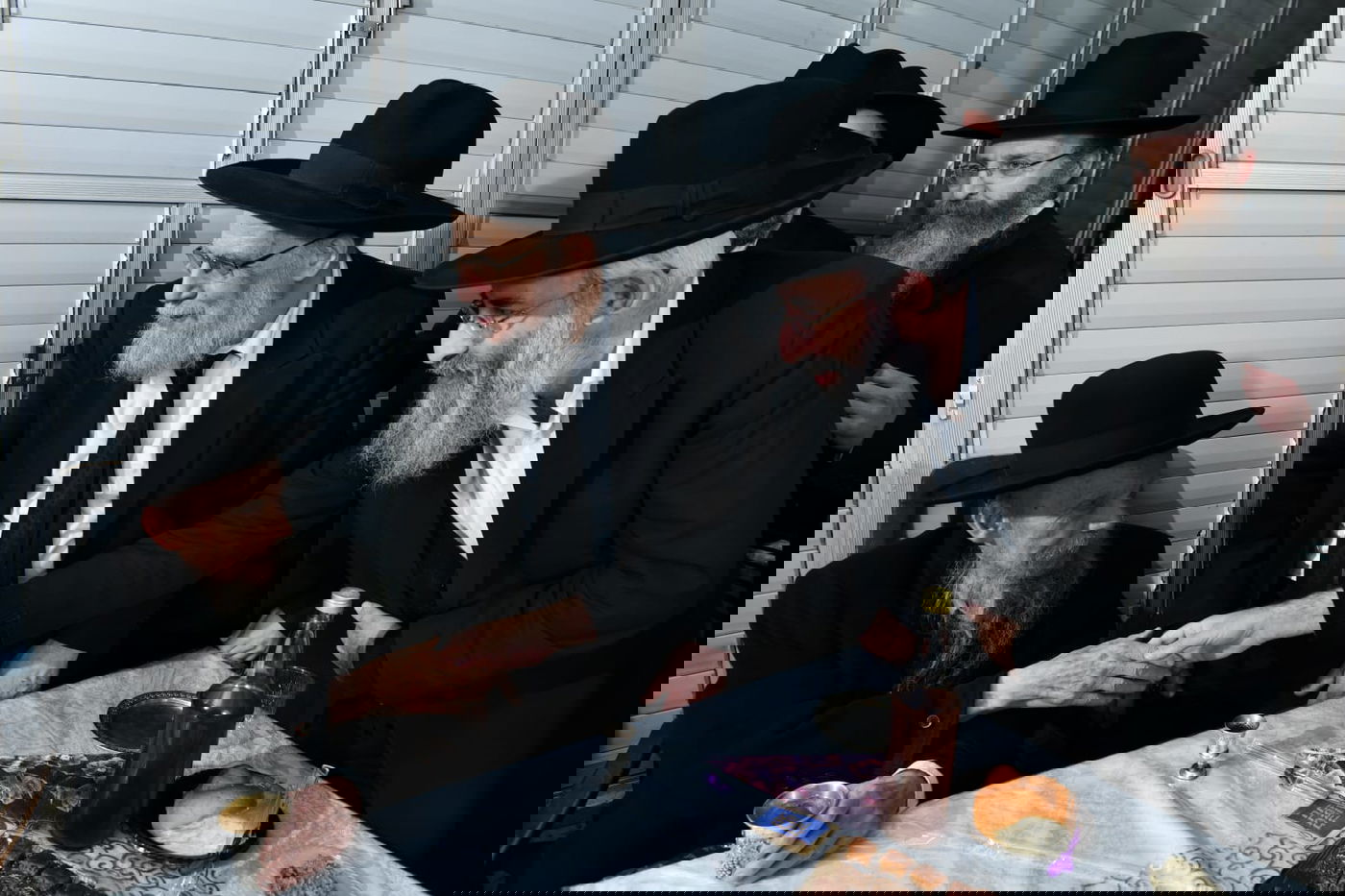 כך חגג ראש הישיבה, הגרי"ג אדלשטיין בר מצווה לנינו