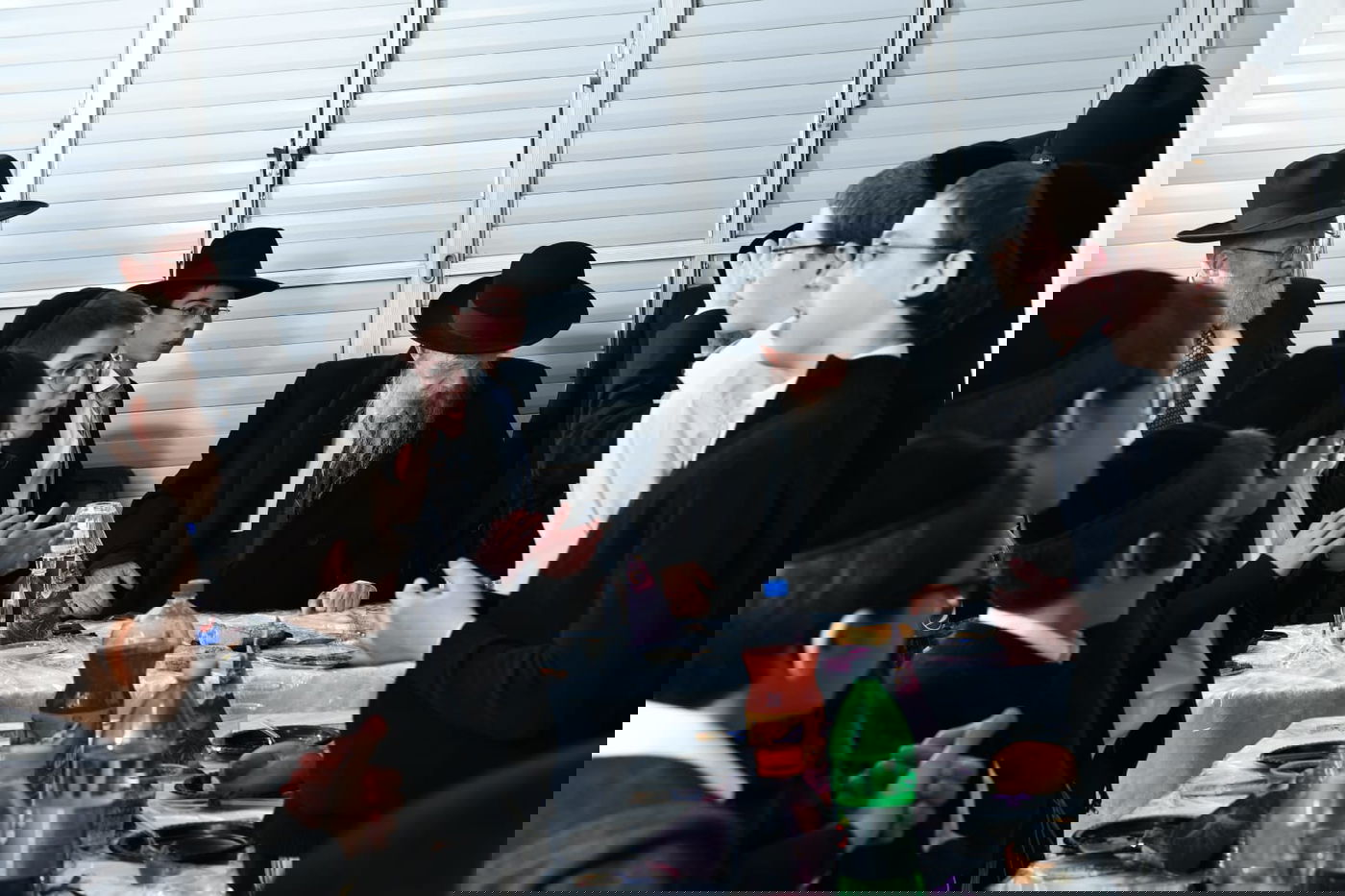 כך חגג ראש הישיבה, הגרי"ג אדלשטיין בר מצווה לנינו