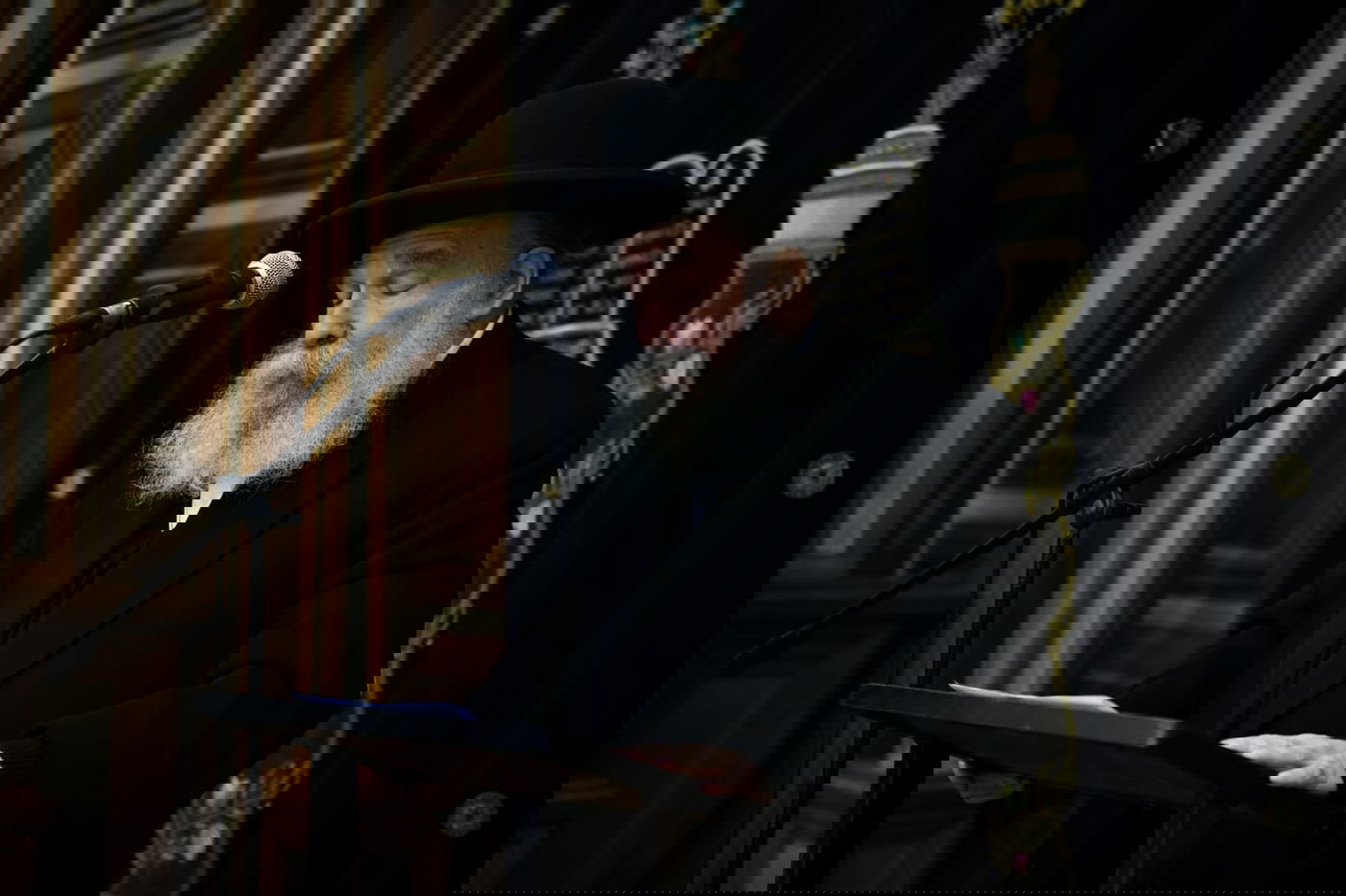 ב'לדרמן': עצרת מספד להגר"א שכטר. צפו