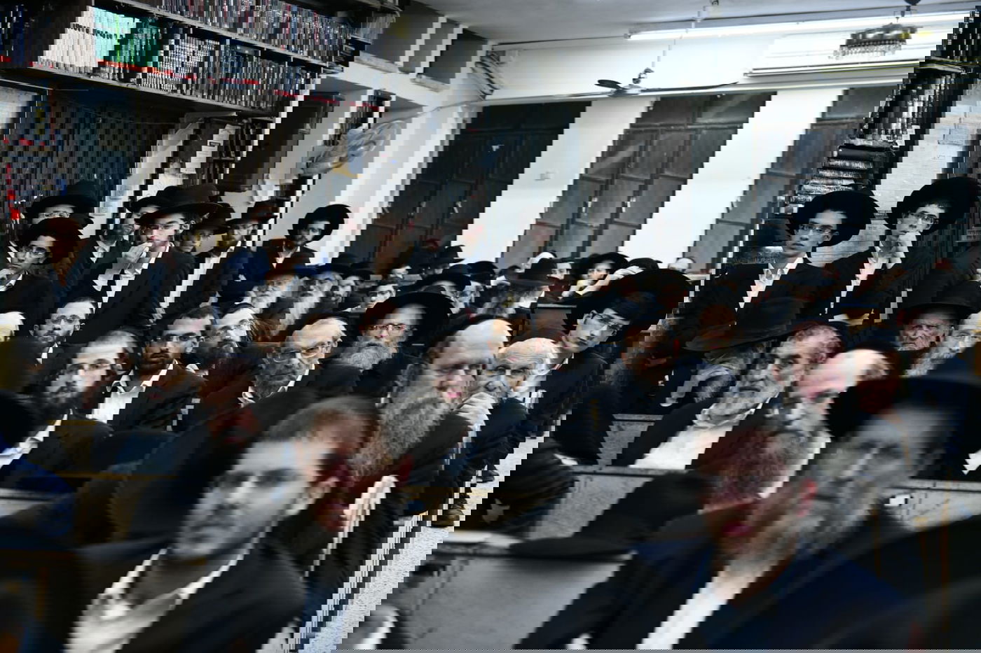 ב'לדרמן': עצרת מספד להגר"א שכטר. צפו