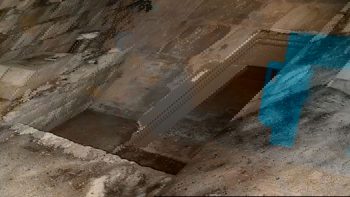 יהודי מימן, מוסלמים שיפצו את מערת האמורא רבי יהושע