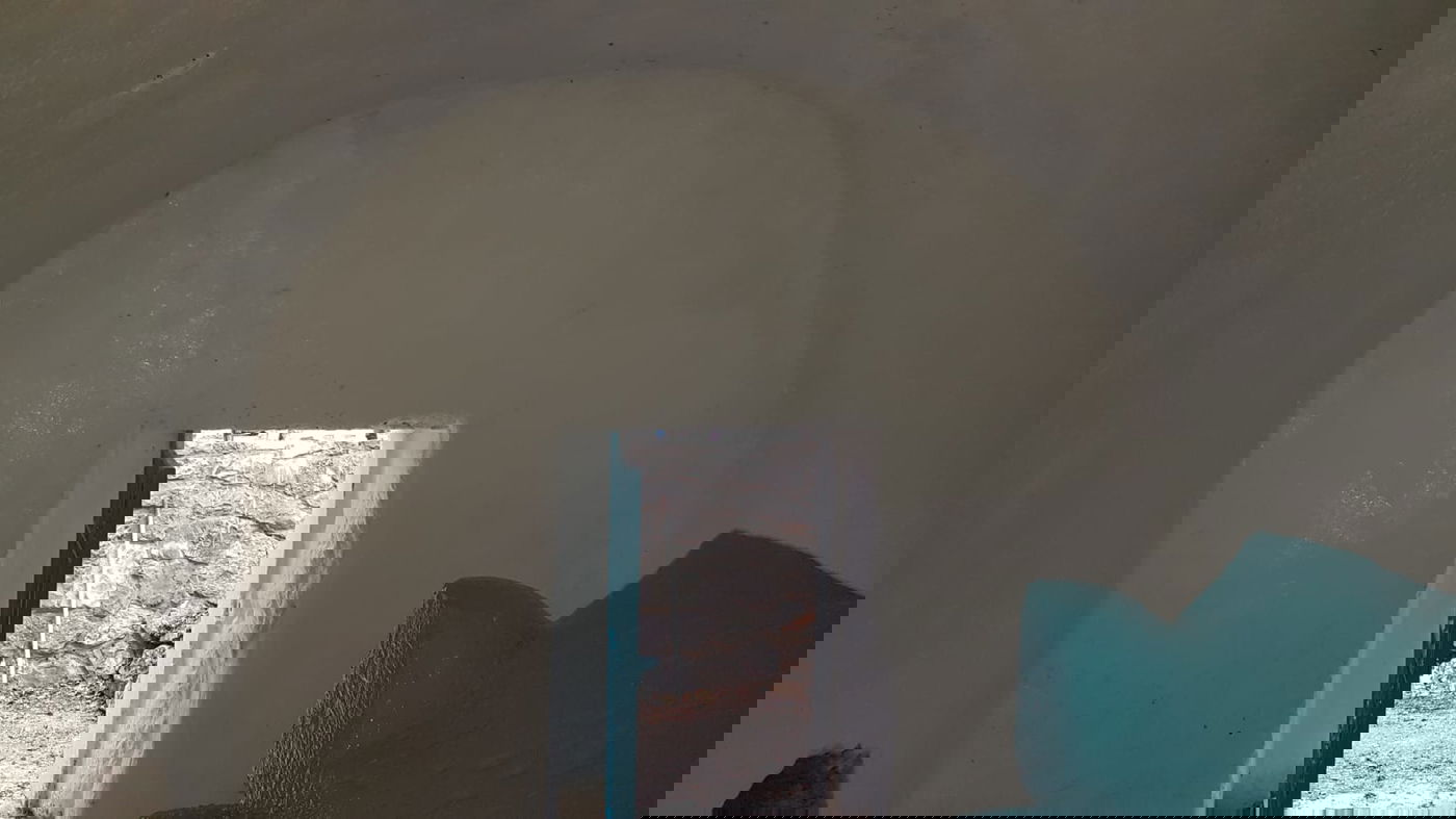 יהודי מימן, מוסלמים שיפצו את מערת האמורא רבי יהושע