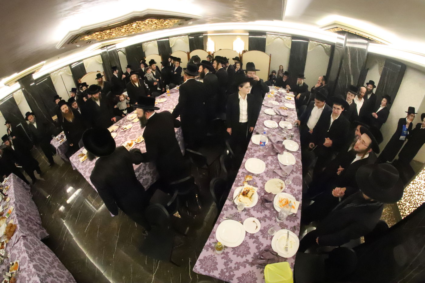 שמחת בר מצווה לנכד האדמו"ר ממישקולץ