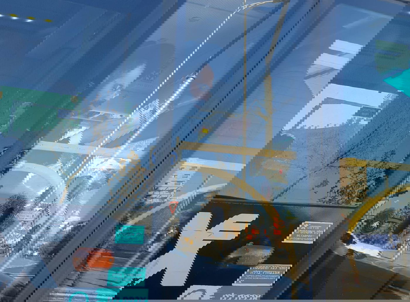 'בית נאמן' באוטובוס