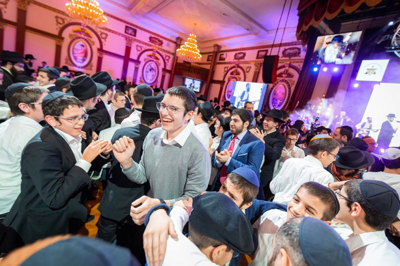 החגיגה במוסקבה לכבוד חג הגאולה, י"ט כסלו