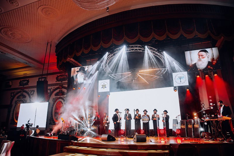 החגיגה במוסקבה לכבוד חג הגאולה, י"ט כסלו