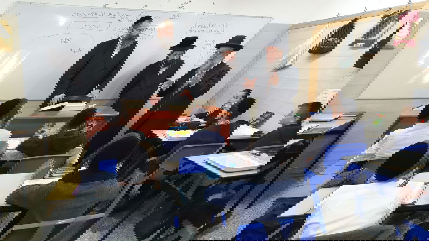 חבר המועצת הגר"ד יוסף לילדי צאנז: כך תצאו גדולי הדור