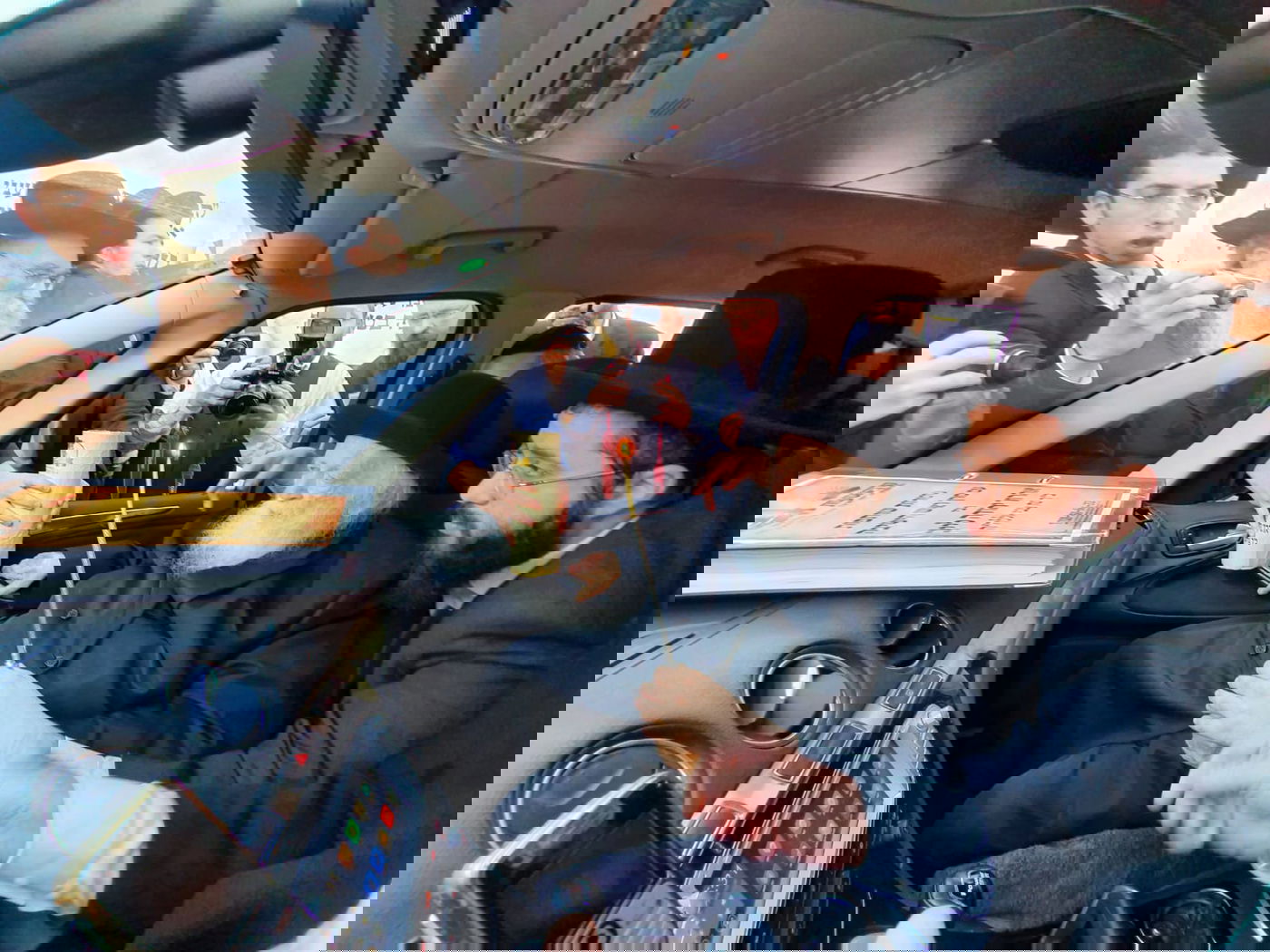 מרן הגר"ח קנייבסקי עלה לציונו של מרן הרב שטיינמן זצ"ל