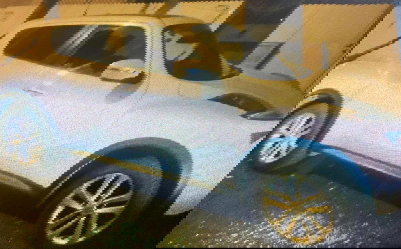 אחד הרכבים שניזוקו