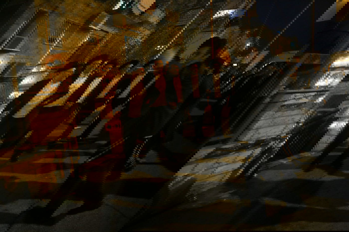 צפו: אווירת ימי חג החנוכה ברחובות ירושלים