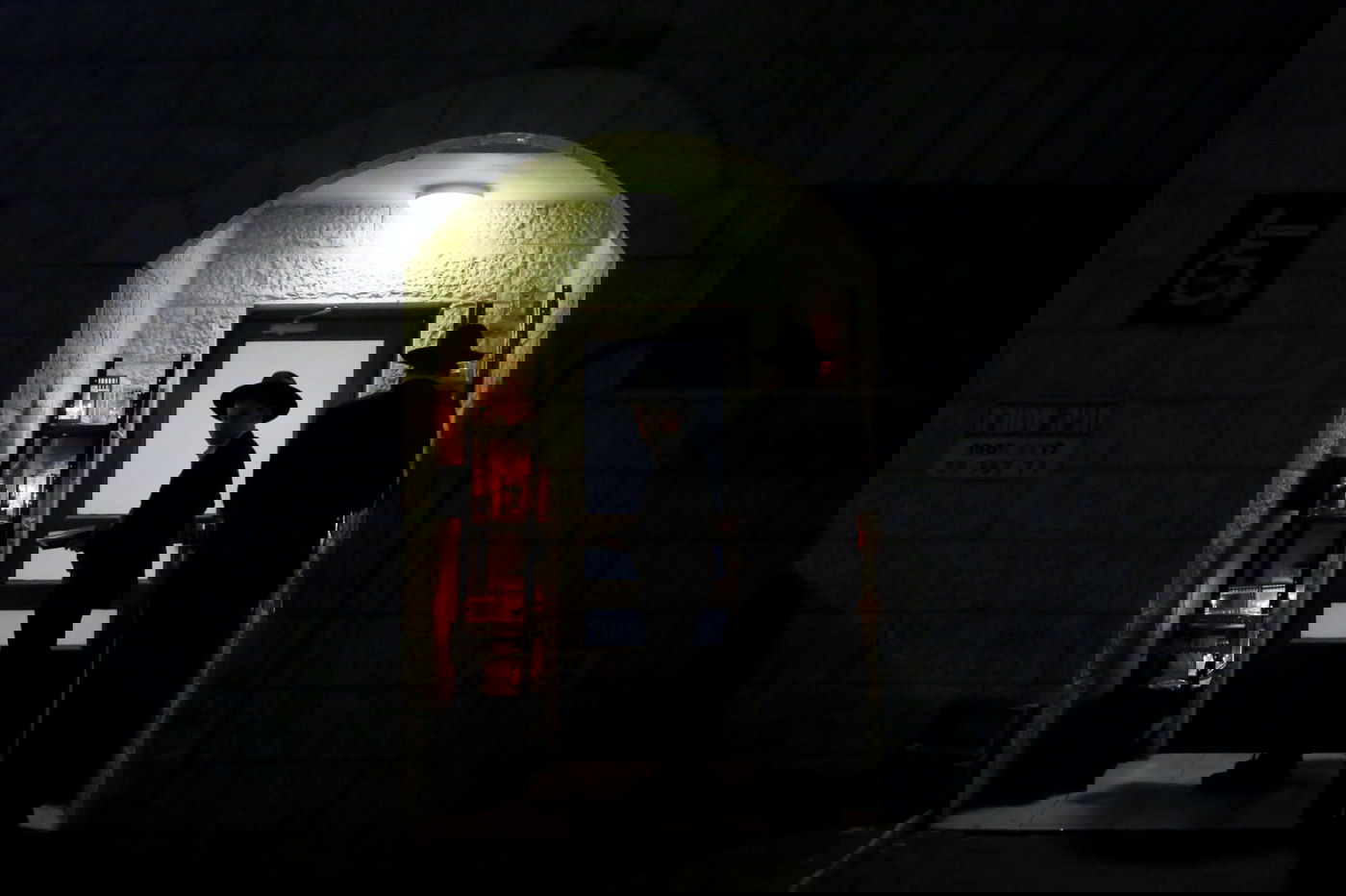 צפו: אווירת ימי חג החנוכה ברחובות ירושלים