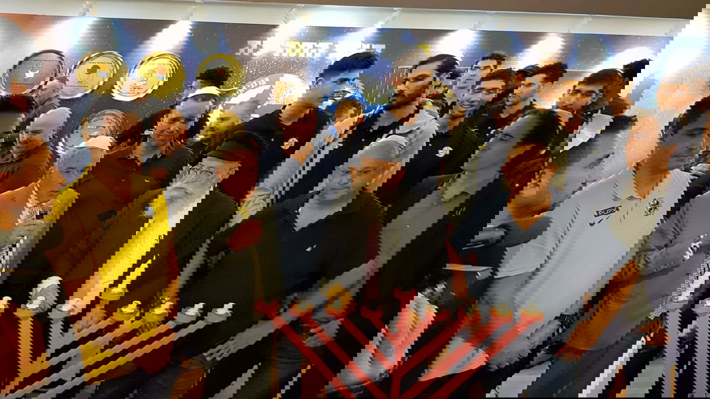 שחקני מכבי-תל אביב ציינו את "ניצחון המכבים"